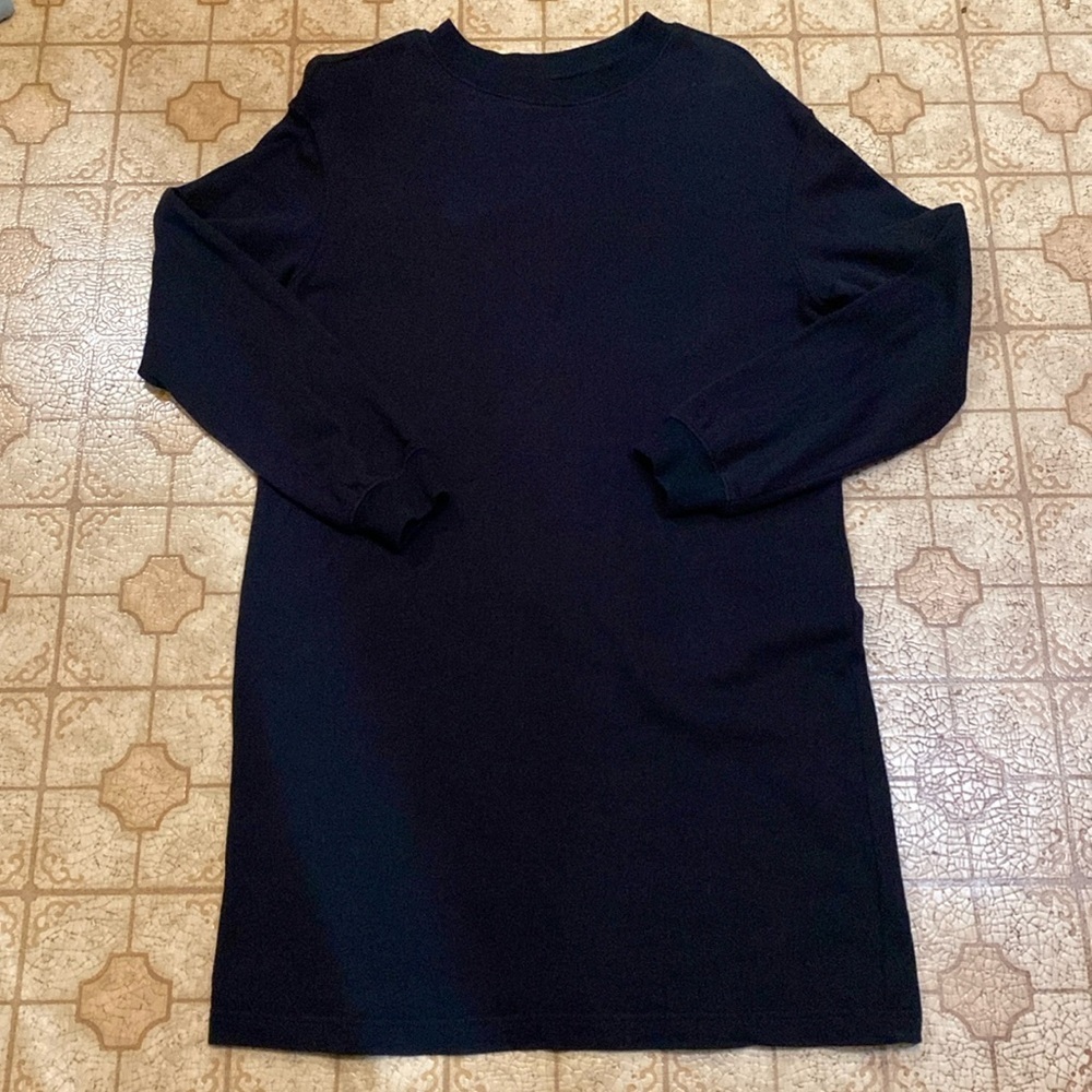 Divided Long Sleeved Small Black Dresss